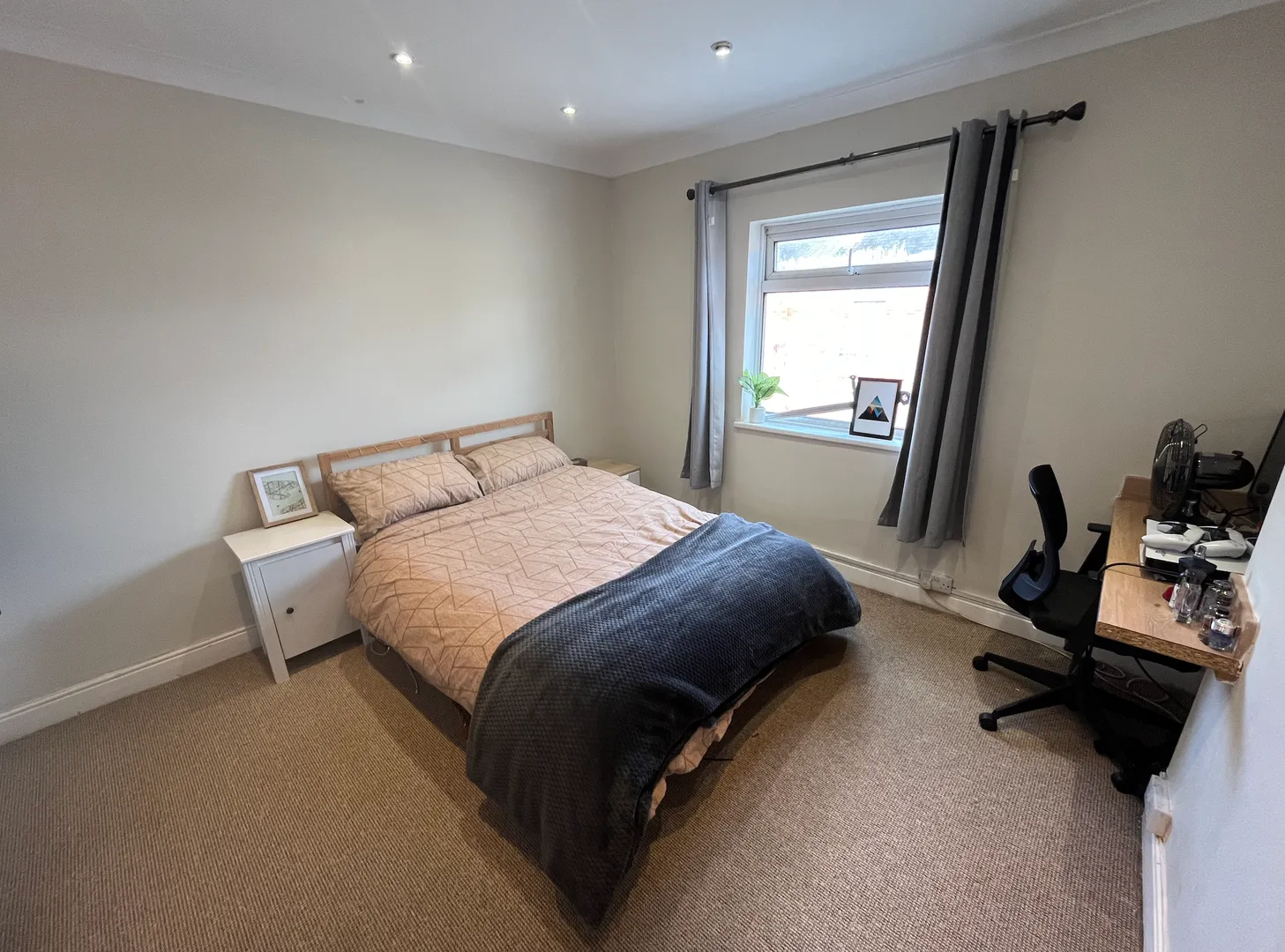 Modern 3 Bed House // Sep 2026 - Image 2
